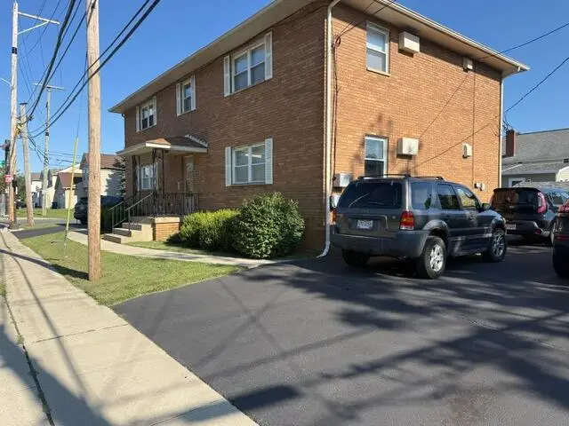 5400 Beacon Hill Road, Columbus, OH 43228 - #2