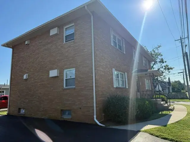 5400 Beacon Hill Road, Columbus, OH 43228 - #3