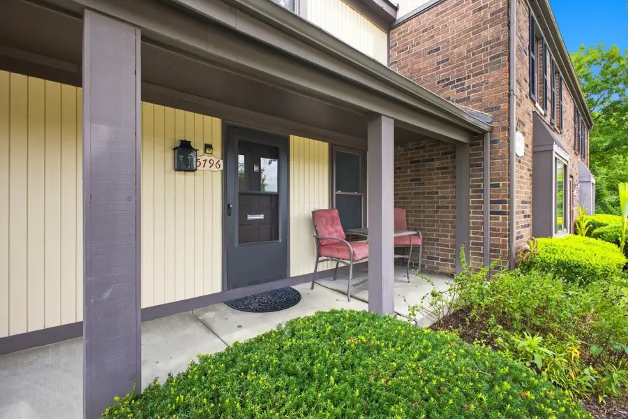 5796 Hallridge Circle, Columbus, OH 43232 - #3
