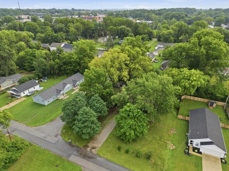 1310 Manor Drive, Columbus, OH 43232 - #3