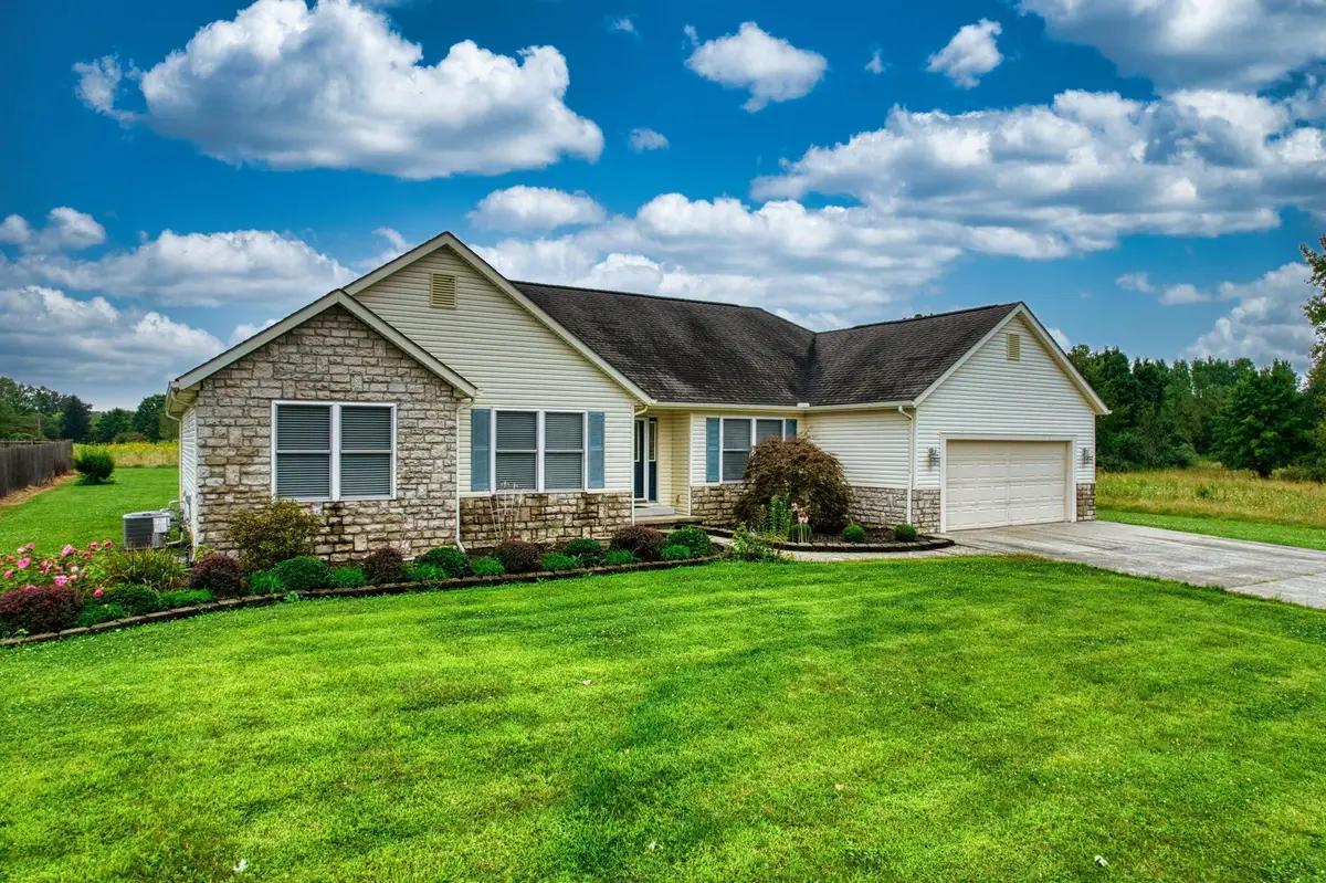 71 Bluegrass Drive, Pataskala, OH 43062 - #1