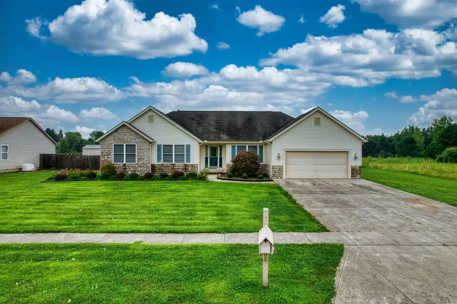 71 Bluegrass Drive, Pataskala, OH 43062 - #2
