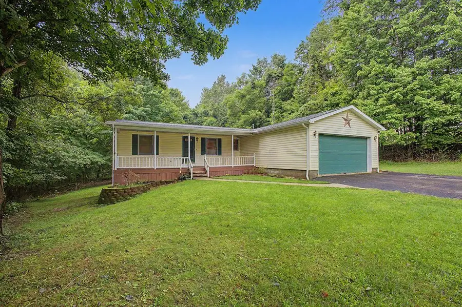 589 Floral Valley Drive W, Howard, OH 43028 - #2