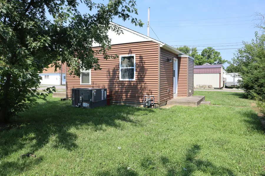 504 Peabody Avenue, Washington Court House, OH 43160 - #2