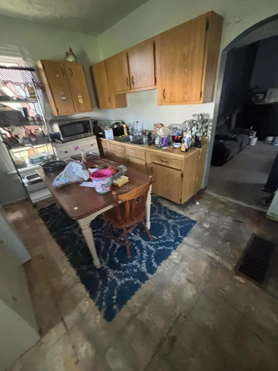 606 Kelton Avenue, Columbus, OH 43205 - #2