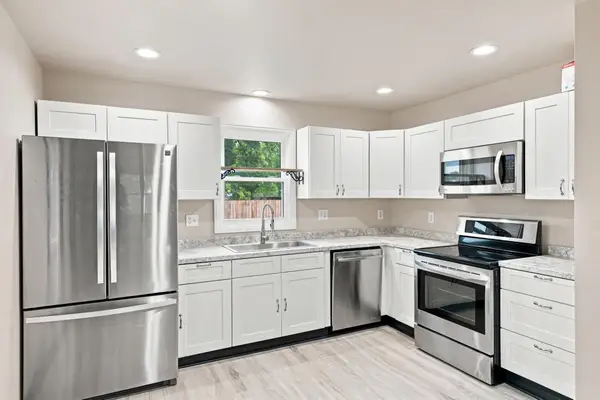 109 Dover Road, London, OH 43140