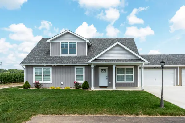 208 Cumberland Meadows Circle, Hebron, OH 43025