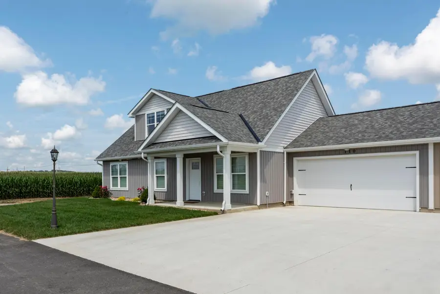 208 Cumberland Meadows Circle, Hebron, OH 43025 - #2