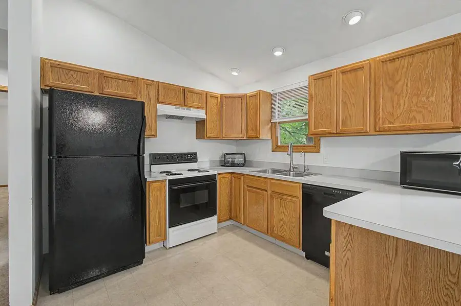 707 Greenbriar Circle, Howard, OH 43028 - #3