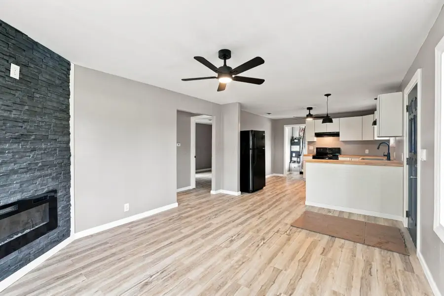 317 1/2 Long Street, Ashville, OH 43103 - #3