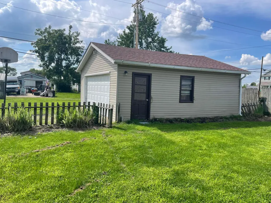 455 Long Street, Ashville, OH 43103 - #3