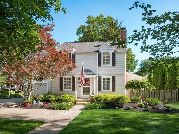398 E Dublin Granville Road, Worthington, OH 43085