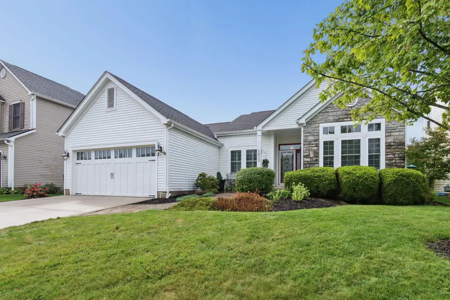 5833 Hunting Haven Drive, Hilliard, OH 43026 - #3