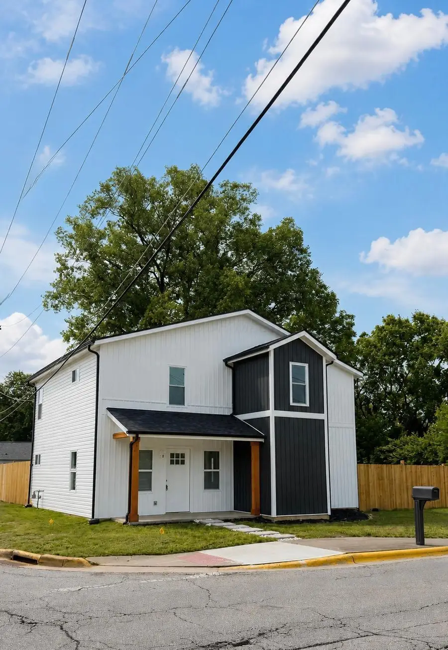 192 S Grener Avenue, Columbus, OH 43228 - #2