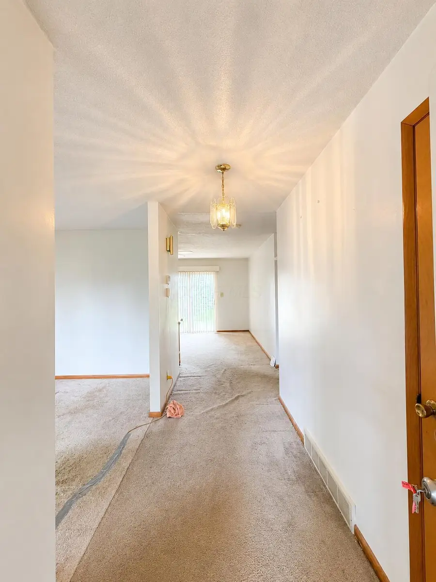115 S 5th Street, Hebron, OH 43025 - #2