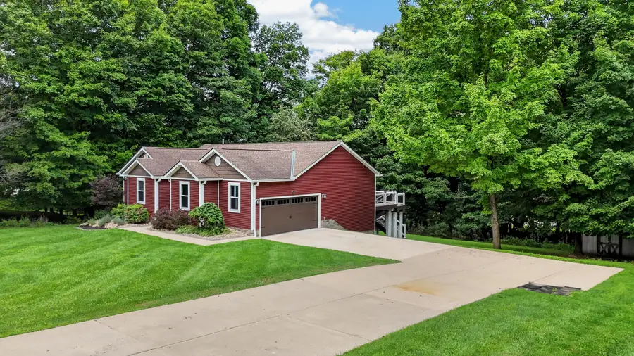 365 Valleybrook Circle, Howard, OH 43028 - #3