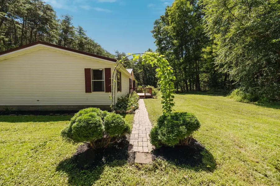 1725 Jackson Township Road 333 Se, Junction City, OH 43748 - #2