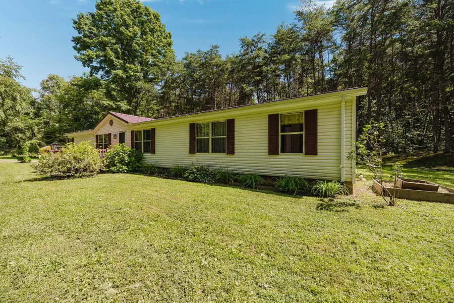 1725 Jackson Township Road 333 Se, Junction City, OH 43748 - #3