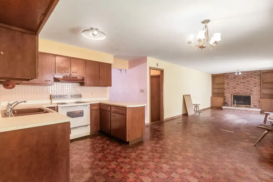 1372 Bellflower Avenue, Columbus, OH 43204 - #3