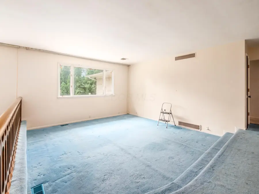1633 S Roosevelt Avenue, Columbus, OH 43209 - #3