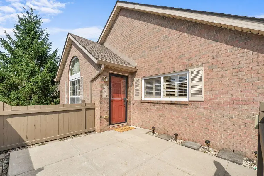 1297 Amberlea Drive E, Gahanna, OH 43230 - #3