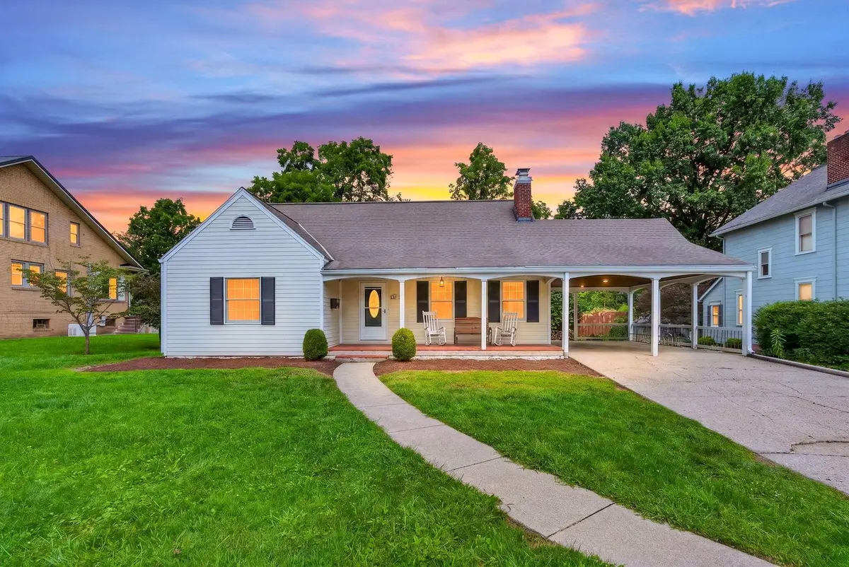327 W 4th Street, Chillicothe, OH 45601 - #1