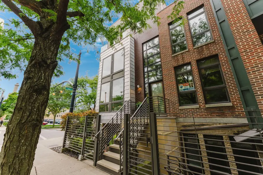 49 N 5th Street, Columbus, OH 43215 - #3