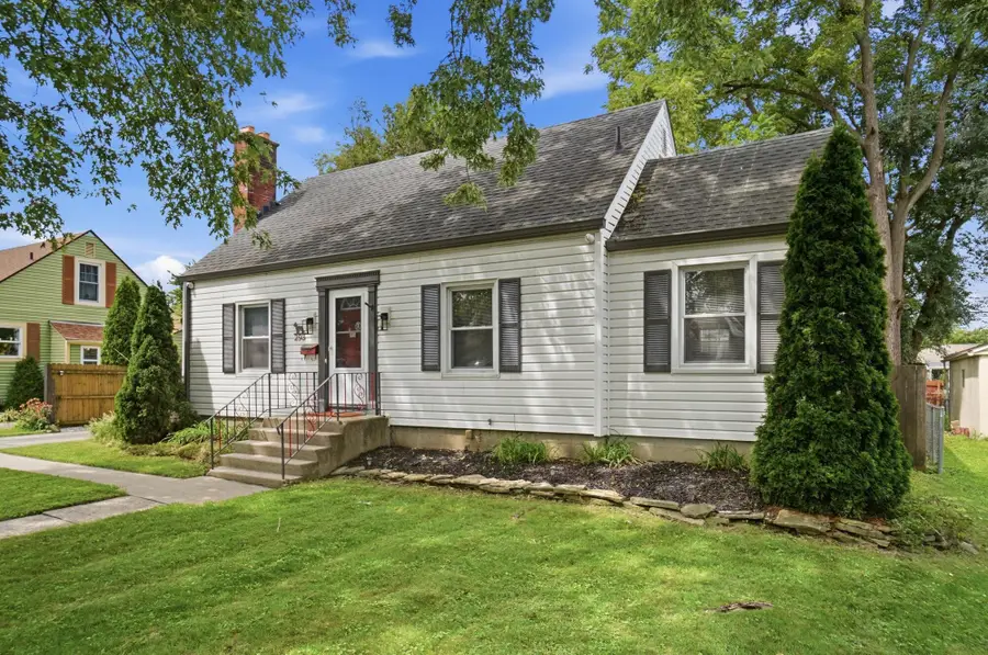 293 Pasadena Avenue, Columbus, OH 43228 - #3