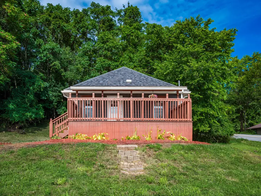 2695 Linden Avenue, Zanesville, OH 43701 - #2