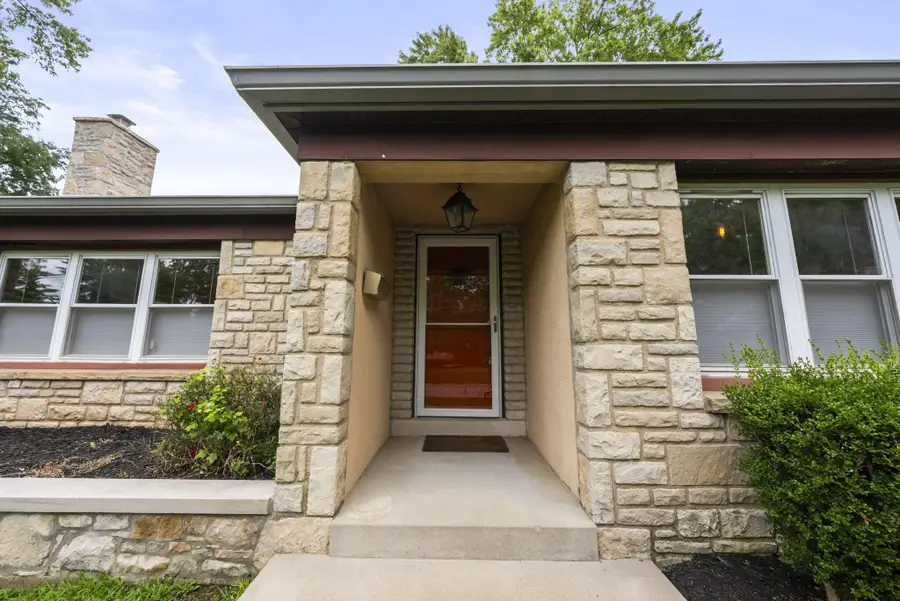 285 Beverly Place, Worthington, OH 43085 - #3