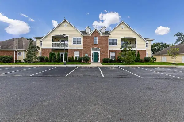7704 S Essex Gate Drive S, Dublin, OH 43016