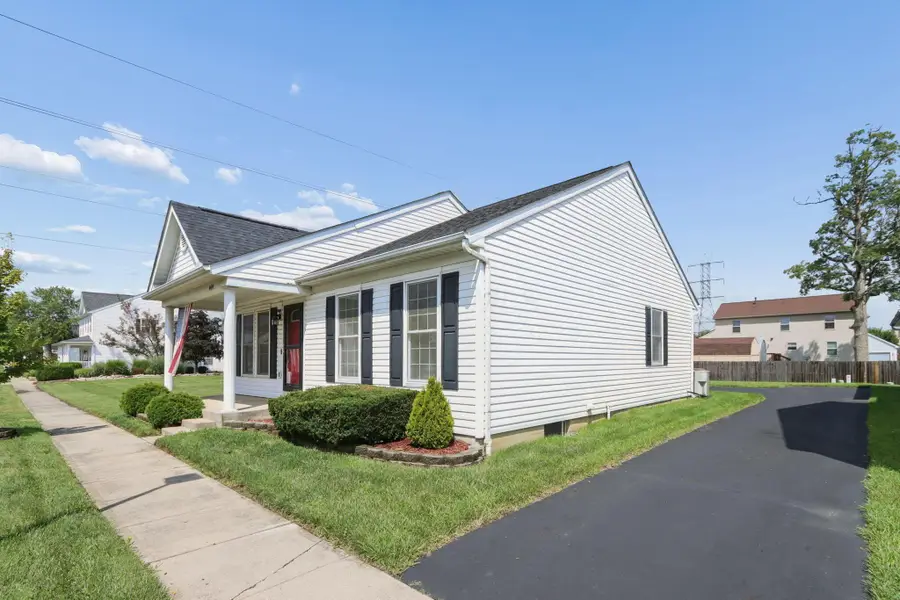 4414 Alameda Drive, Grove City, OH 43123 - #3
