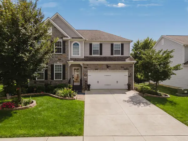 562 Preston Trails Drive, Pickerington, OH 43147