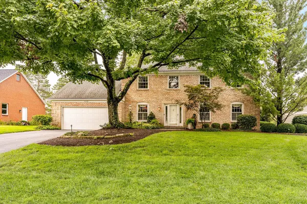 2405 Sandover Road, Columbus, OH 43220