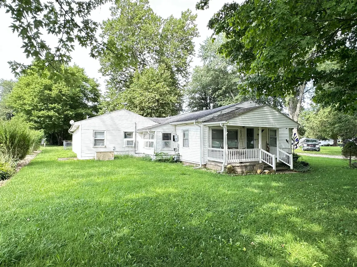 5715 Chestnut Hills Road Ne, Newark, OH 43055 - #1