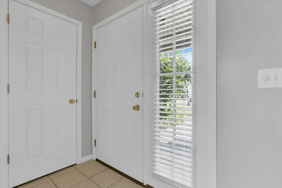 2272 Cove Landing, Grove City, OH 43123 - #2