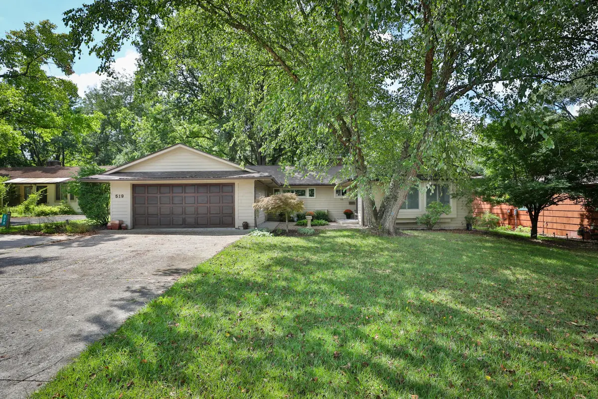 519 E Cooke Road, Columbus, OH 43214 - #1