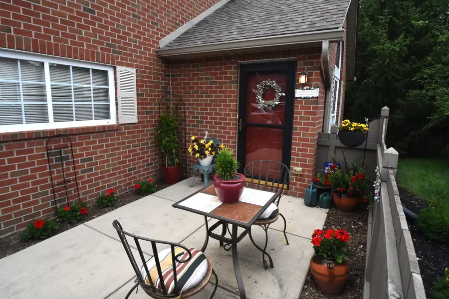 6784 Winrock Drive, New Albany, OH 43054 - #2