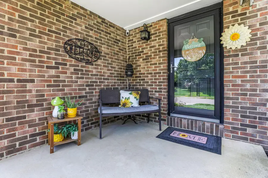 1351 Laurel Greene Place, Galloway, OH 43119 - #2