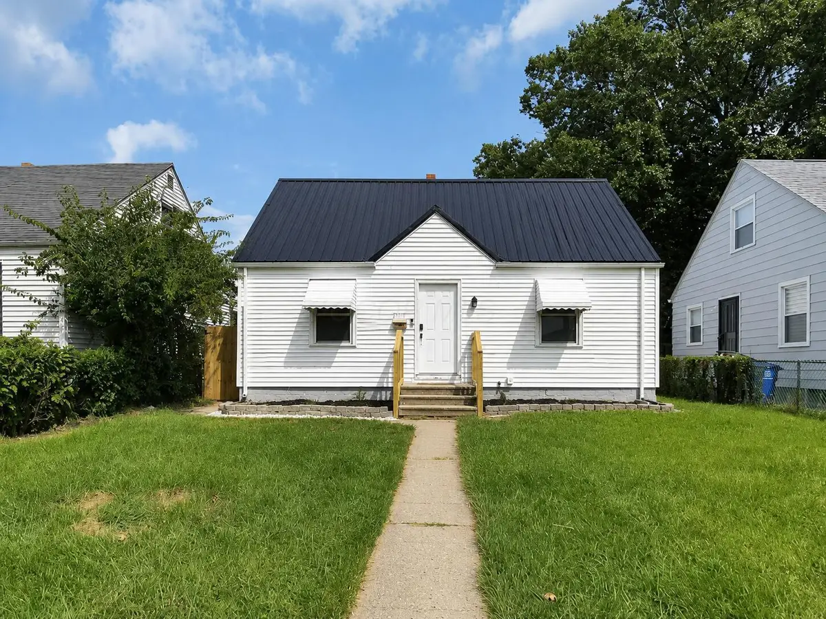 2190 Grasmere Avenue, Columbus, OH 43211 - #1