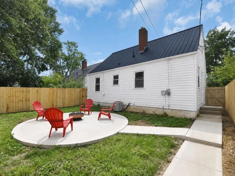 2190 Grasmere Avenue, Columbus, OH 43211 - #2