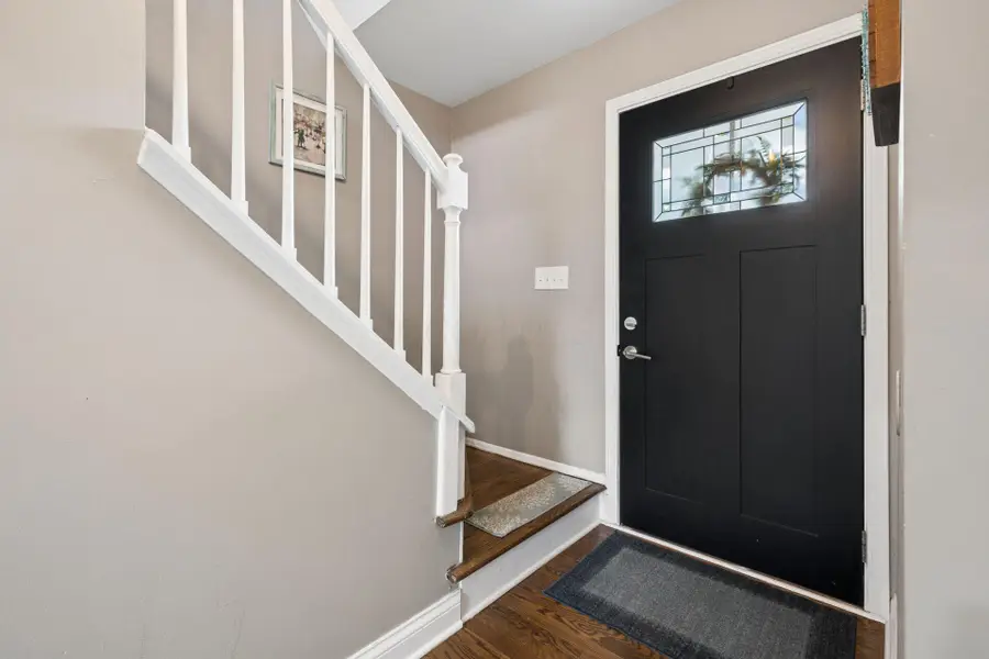 208 Caren Avenue, Worthington, OH 43085 - #3