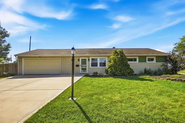 4327 Robin Street, Grove City, OH 43123