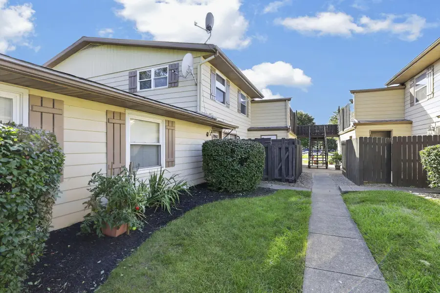 2534 Nassau Drive, Columbus, OH 43232 - #2