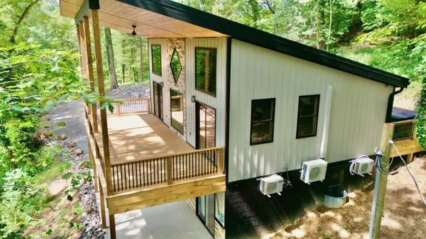 31799 Wheelabout Road, Zaleski, OH 45698