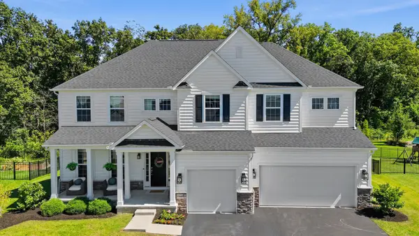 5560 Carlisle Drive, Grove City, OH 43123
