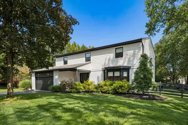 6880 Clydeway Court, Worthington, OH 43085
