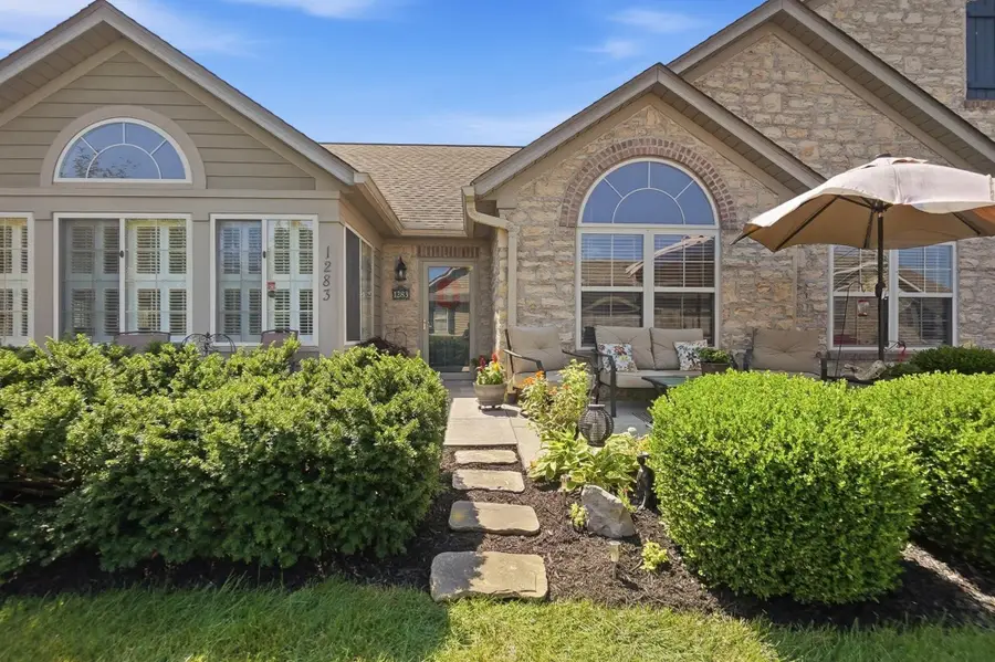 1283 Cascade Drive, Grove City, OH 43123 - #3