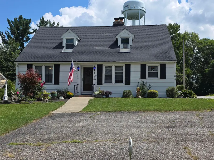 304 N Main Street, Mount Gilead, OH 43338 - #2