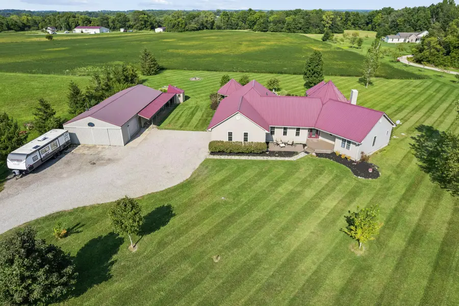 18964 London Road, Circleville, OH 43113 - #2